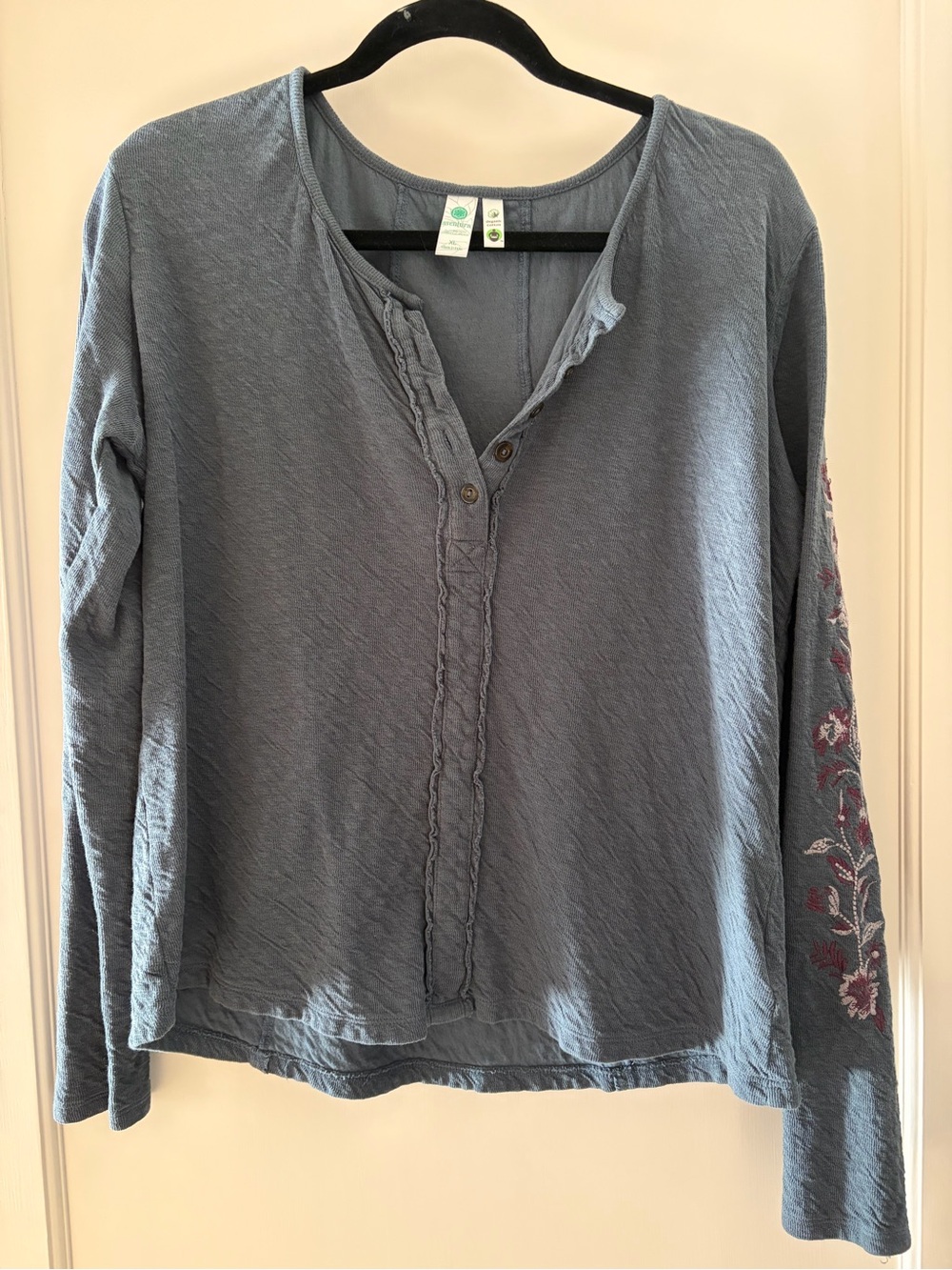 Aventura Organic Cotton Slate Blue Embroidered-Sleeve Henley Long-Sleeve Top